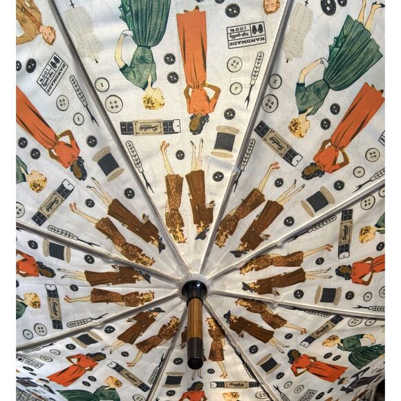 Simplicity Vintage Pattern Inspired Design Large Wooden Handle & Tip Umbrella - Picture 8 of 8